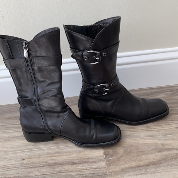 Great Donald Pliner boots gently used. - Picture 2 of 4